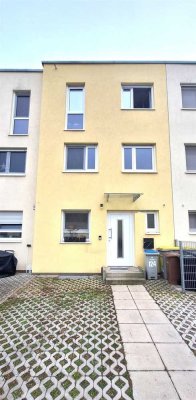 Modernes Niedrigenergie-Reihenmittelhaus  in Mannheim Waldhof