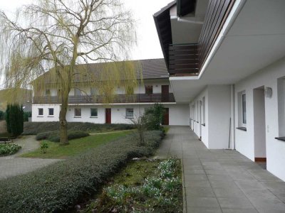 !AB 60 JAHREN: Preiswerte 2-Zimmerwohnung mit Terrasse in gepflegter Seniorenwohnanlage!