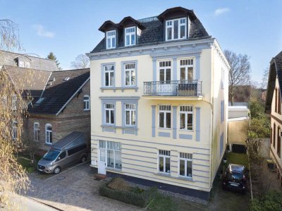 RESERVIERT: Charmante Altbauwohnung in traumhafter Lage auf der Westlichen-Höhe