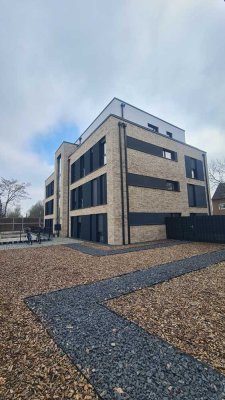 Exklusive 3-Zimmer-Penthouse  mit gehobener Innenausstattung mit Einbauküche in Mönchengladbach
