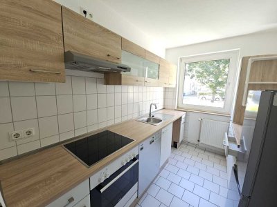 Möbelierte schöne helle  Wohnung an der Jasperallee sucht Pendler als WG-Partner