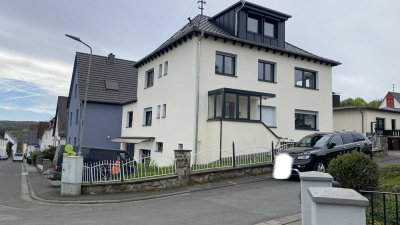 Erstbezug nach Sanierung: ansprechende 5,5-Zimmer-Wohnung mit Balkon in Wetzlar