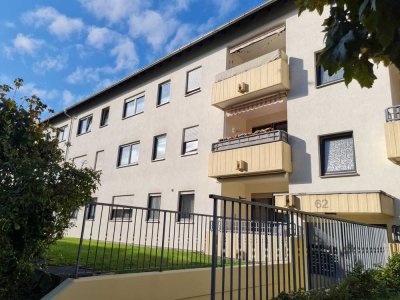 Anfragen bitte nur per Mail! Schöne 2,5 Zimmer - DG - Wohnung