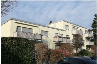 Frisch renovierte 2-Zimmer-Wohnung in ruhiger Lage mit Balkon & Stellplatz