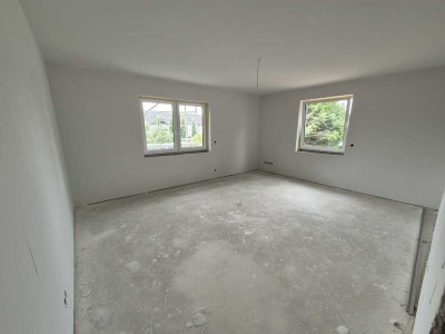 frisch sanierte 4-Zimmer-Wohnung im Zentrum von Wevelinghoven