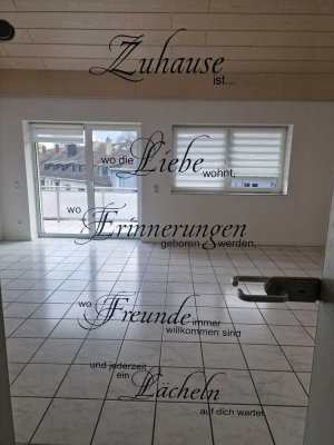Luxus 4-Zimmer-Maisonette-Wohnung mit Balkon und EBK