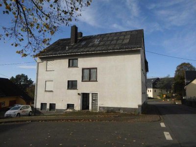 Mehrfamilienhaus in Sensweiler - 7 WE, Garten & PKW Stellplätze