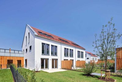 "Gartenfeeling genießen" - Familien-Eckhaus mit Charme