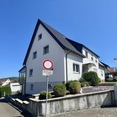 Tadelloses Einfamilien-Doppelhaus mit allem was dazu gehört in bester Lage von Lauterbach