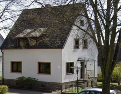 Geräumiges 5-Zimmer Einfamilienhaus mit Garage in Saarbrücken