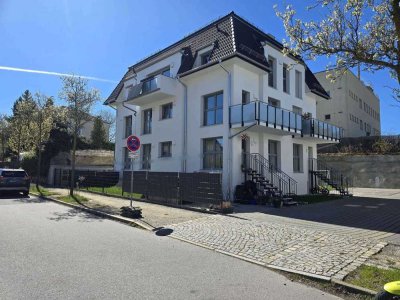 Neubau Erstbezug, KfW 55, Fußbodenheizung, großer Balkon, Stellplatz mit Vorrüstung Wallbox