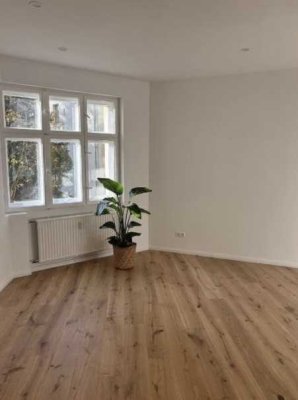 Erstbezug nach Sanierung: attraktive 1,5-Zimmer-Wohnung mit gehobener Innenausstattung
