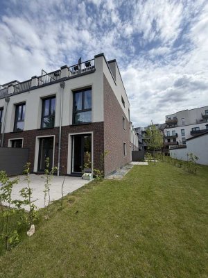 Neubau: Traumhafte 2-Zimmer Wohnung mit zwei Sonnenterrassen und EBK