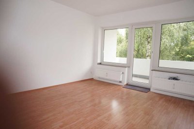 Gepflegte Dreizimmerwohnung mit schönem Balkon, perfekte Kapitalanlage