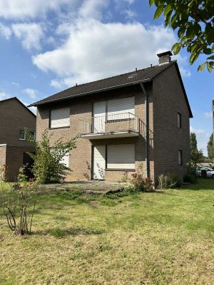 ZFH mit Potenzial: Sanieren, erweitern oder neu entwickeln in Meerbusch-Lank | 780qm2 Grundstück