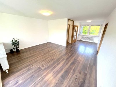 Schöne 3,5 Zi.-ETW mit TG, Balkon - RENOVIERT!