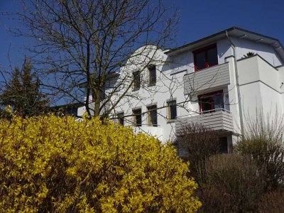 3-Raumwhg. mit kleinem Balkon und TG-Stellplatz in exclusiver Randlage in Zwickau-Weißenborn!
