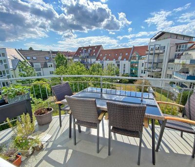 POCHERT IMMOBILIEN - Attraktive Maisonette-Wohnung mit herrlicher Dachterrasse im Musikerviertel