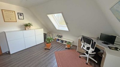 Charmante Dachgeschosswohnung mit durchdachtem Grundriss im Herzen der Kreisstadt