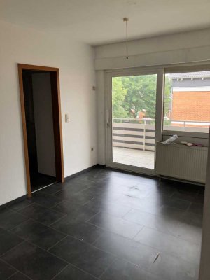 Sonnige 3-Zimmer-Wohnung mit Wohlfühlcharakter und großem Südbalkon in Hiddenhausen