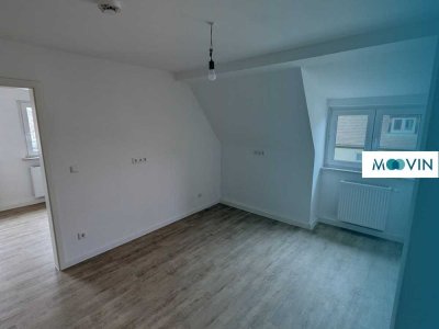 *Sanierte 2-Zimmer-Wohnung im Dachgeschoss*