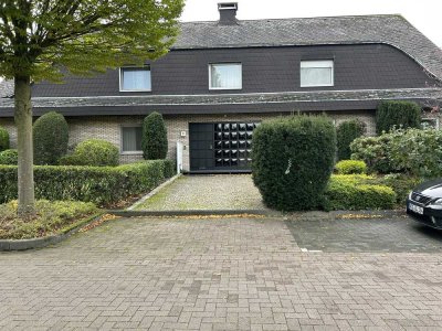 Handwerker mit grünem Daumen für gemütliche EG Wohnung gesucht!