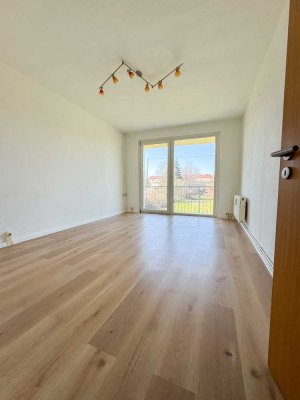 ++ HELLE & SANIERTE 3-ZIMMERWOHNUNG MIT BALKON ++