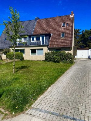 Doppelhaushälfte mit potenzial auf großem Grundstück