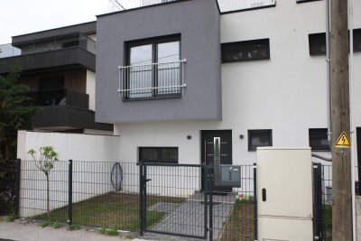 Stilvolle 5-Zimmer-Doppelhaushälfte mit Einbauküche in Wien