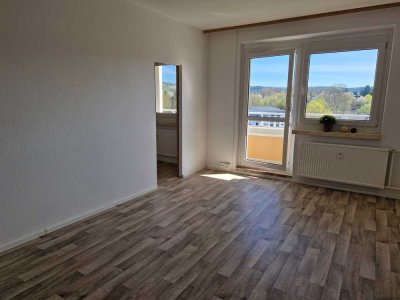 Hoch hinaus: Singlewohnung mit sonnigem Balkon und tollem Ausblick