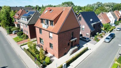 Tolle DG-Wohnung - mit Spitzboden und Loggia