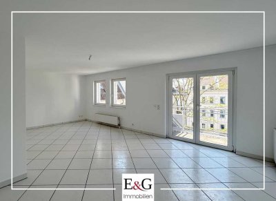 - Wohnen im Zentrum von Stuttgart - Großzügige, helle 3-Zimmer-Wohnung mit Balkon
