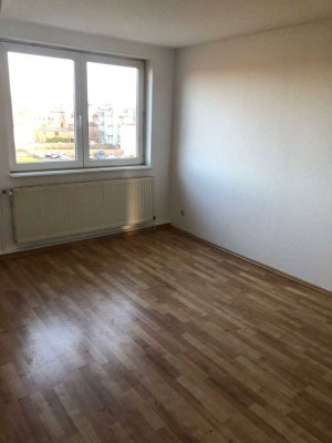 Charmante 2-Zimmer-Wohnung mit Dielenboden
