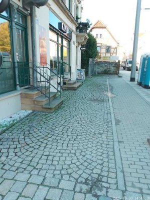 Lichtdurchflutete 4 Raum Wohnung im Dachgeschoss