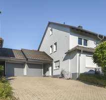 Moderne 3-Zimmer-Wohnung mit Balkon und Einbauküche in ruhiger Lage von Körle