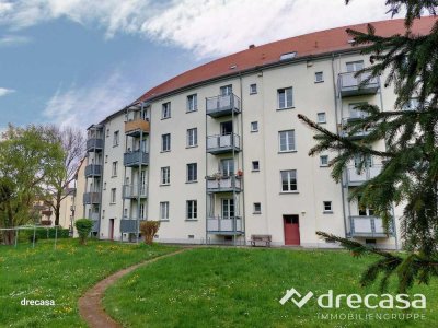 Ausblick! Neu renoviert-kleine 3R-Whg 3.OG Balkon!