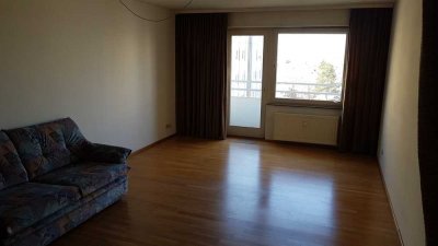 Einzimmerwohnung mit kl. Balkon und Stellplatz in Mannheim-Käfertal