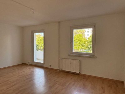 Tolle Familienwohnung mit Balkon und Wannenbad!
