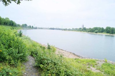 Mit dem Rhein direkt vor der Haustür!
