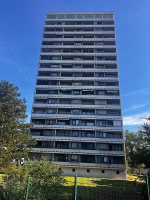 Helle 4-Zimmer Wohnung mit Balkon im 7. OG in Mainz-Mombach