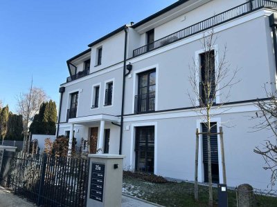 Luxuriöse 2-Zimmer Neubauwohnung mit 22,5 m² großer Terrasse in München-Solln (Erstbezug)