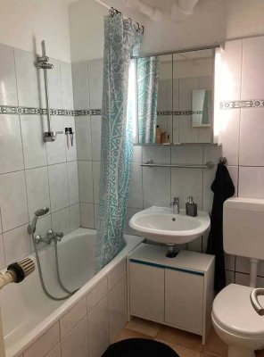 Agnesviertel - Kapitalanlage ! Vermietete 2-Zimmerwohnung mit Wohnküche und Loggia