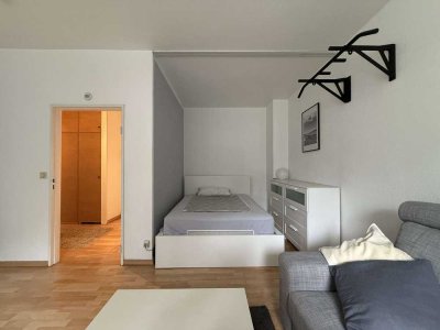 Helles 1-Zimmer Apartment in Zehlendorf – möbliert, mit Südbalkon & Parkplatz