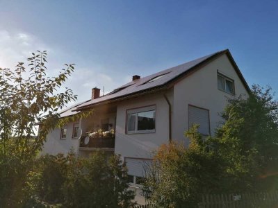 2-Zimmer-DG-Altbauwohnung in Kitzingen-Hohenfeld Klimatisiert