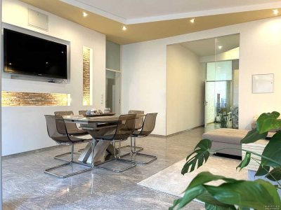 Geräumige 4-Zimmer-Wohnung mit stilvoller Architektur - Balkon und Stellplatz