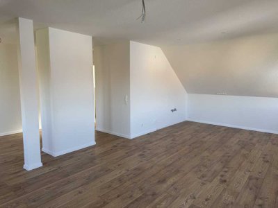 Erstbezug nach Sanierung: geräumige 2-Zimmer-Wohnung in Sankt