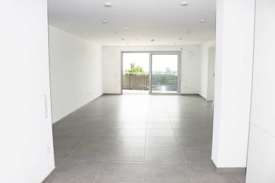 Hochwertige und barrierefreie 4-Zimmerwohnung mit Balkon und EBK