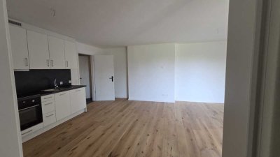 2-Z. Wohnung mit Balkon  und Küche