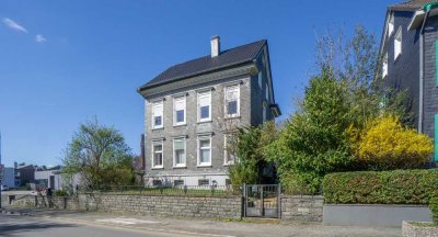 PROVISIONSFREI!! Großzügiges Bergisches Schieferhaus in Innenstadtlage