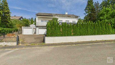 Einfamilienhaus mit Einliegerwohnung und vielem mehr–ruhiges Zuhause am Feldrand von Stephanshausen